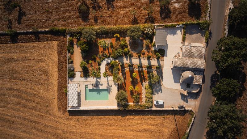 Trullo Rondini Acquarula