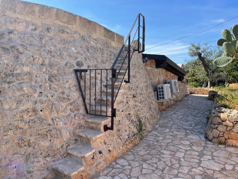 Trullo vista mare con idromassaggio