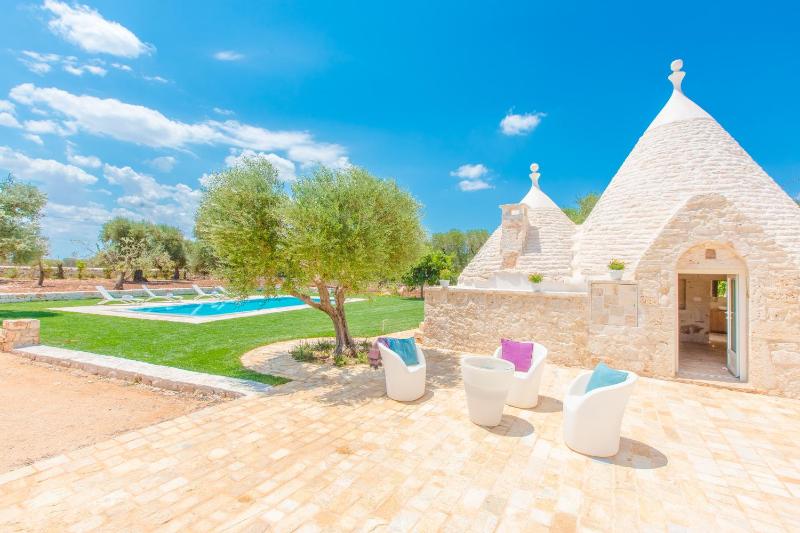 Trullo Zese con Piscina Privata