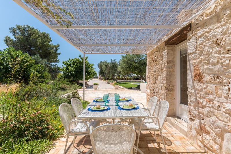 Trullo Zese con Piscina Privata