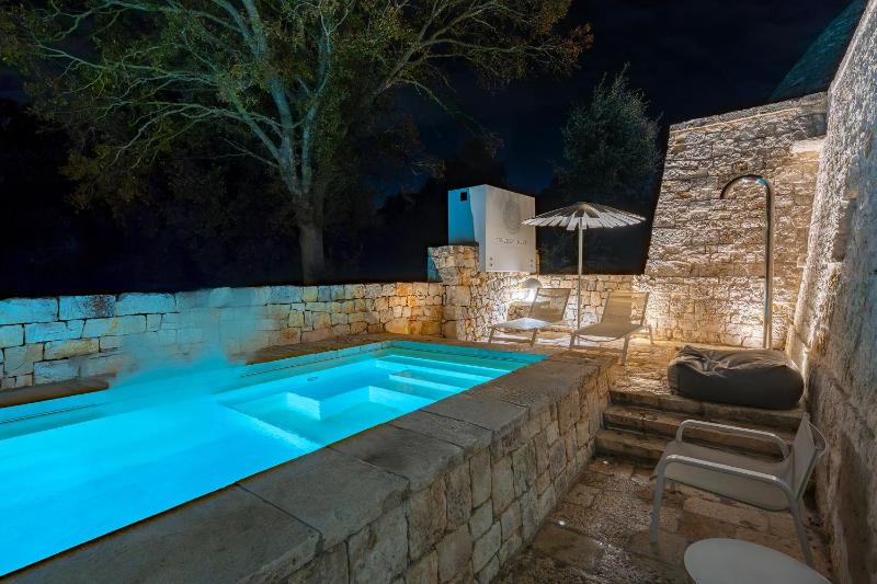 TRULOCO NUZZI - LUXURY DOMUS