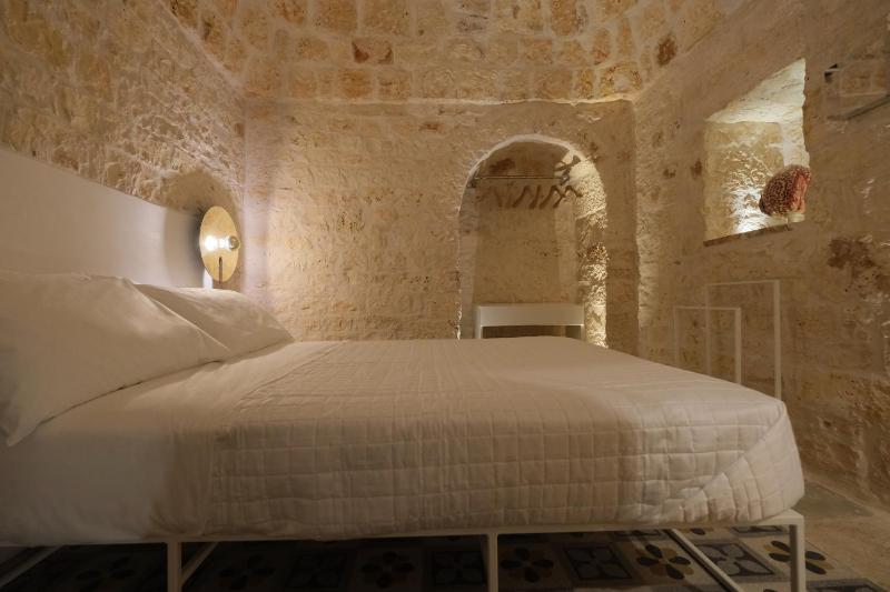 TRULOCO NUZZI - LUXURY DOMUS