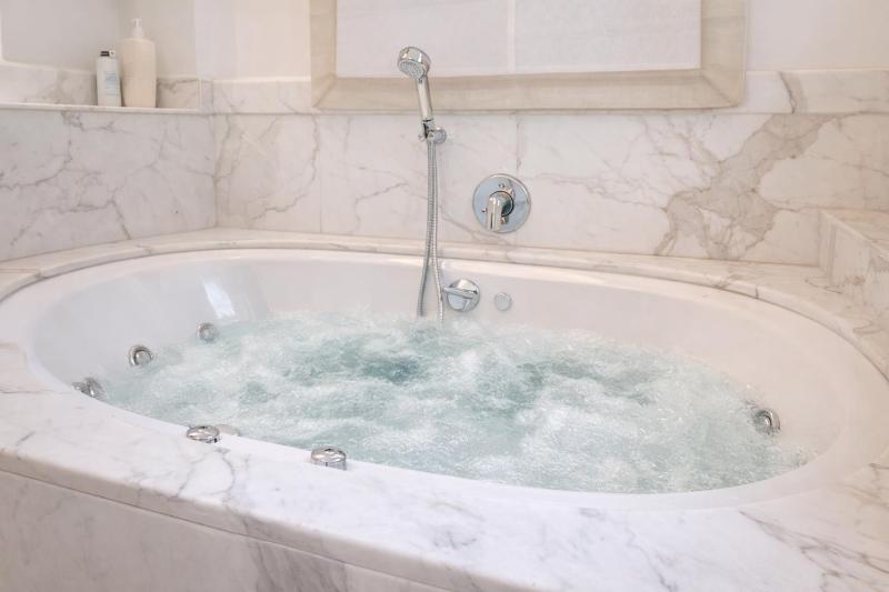 Ultra Luxe Villa w Stunning Pool Paradise