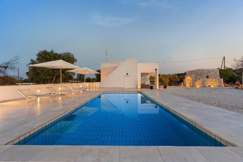 Vilaa Isa Beautiful Villa and trullo in Ostuni