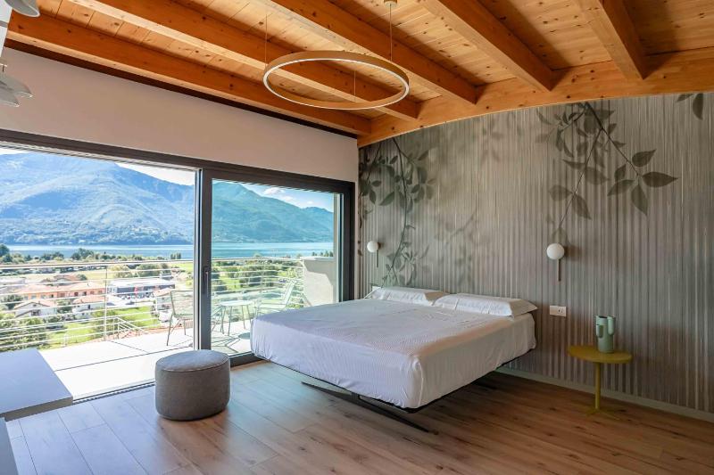 Villa Afrodite Lake Como - Luxury Italian Design