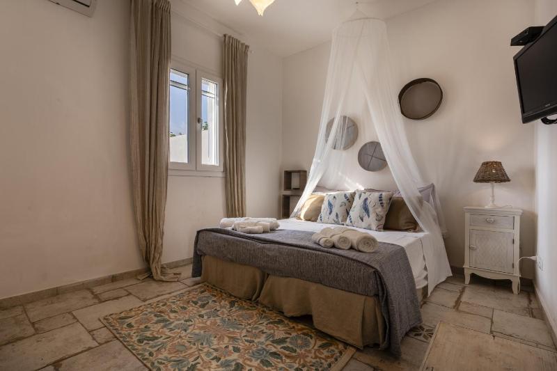 Villa Alexandra - IsulaTravel