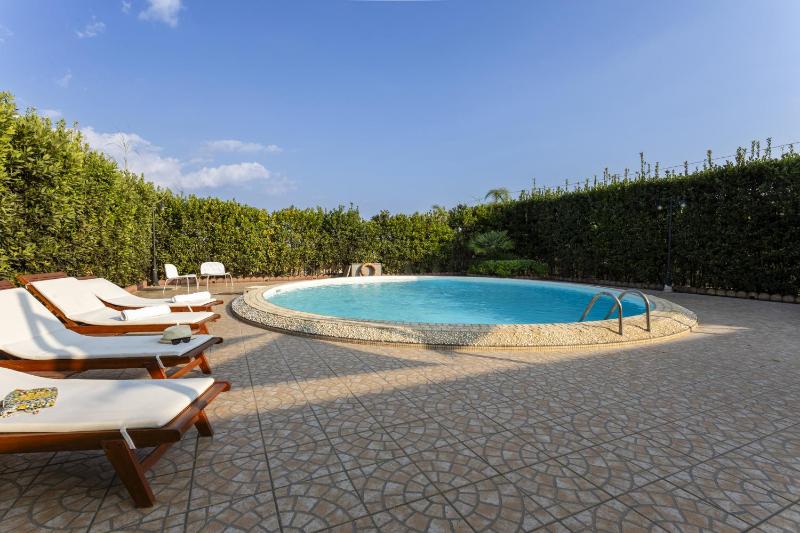 Villa Alexandra - IsulaTravel