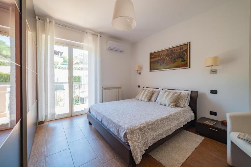 Villa Almond