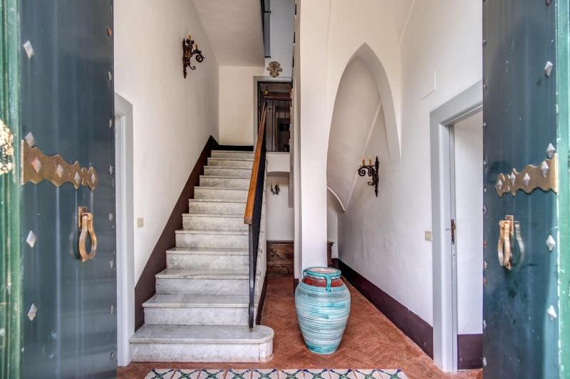 Villa Aragona Historic Villa with Views and Guest services by Feeling Italy