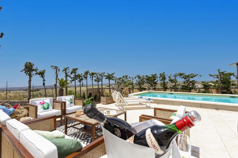 Villa Ardith by Villa Plus