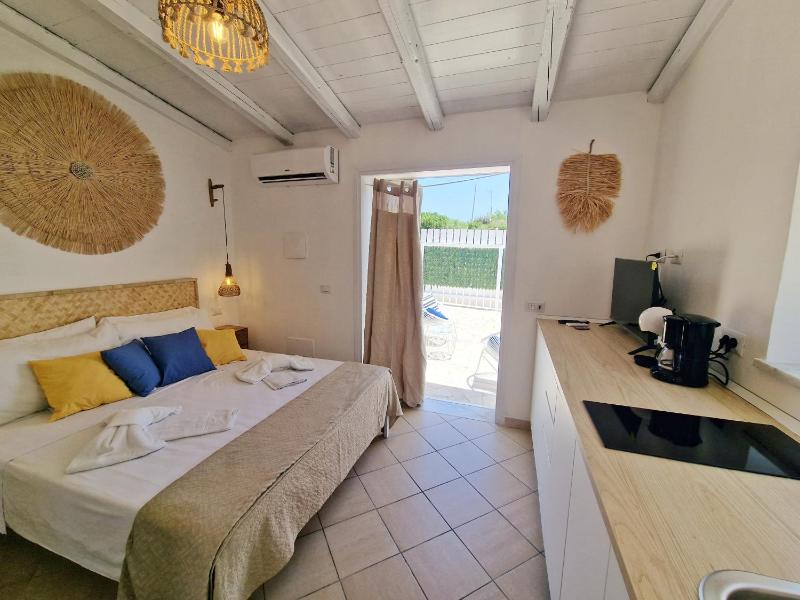 Villa Arenile - Seaside - Swimmingpool- Private access to Sea - waterfront - Fontane Bianche - Siracusa