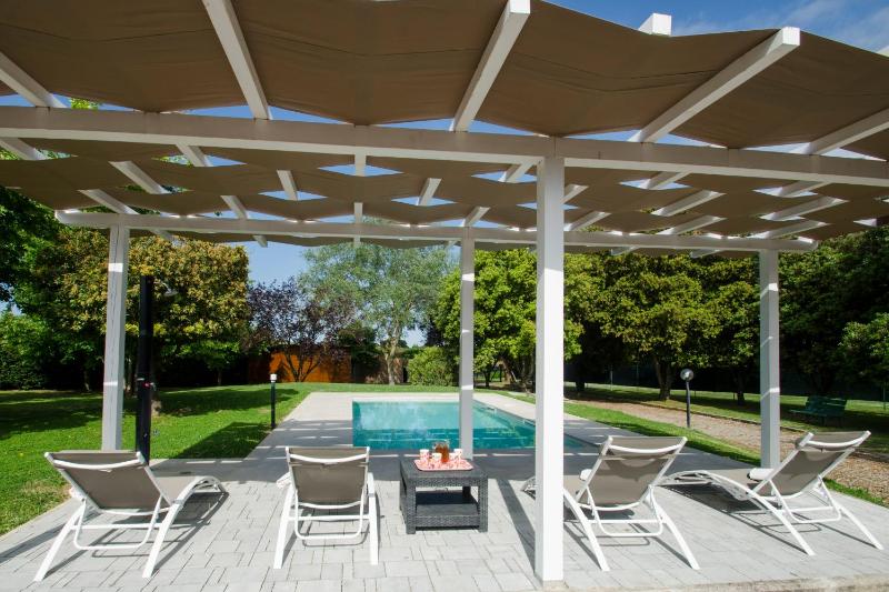 Villa Asia, private villa with pool