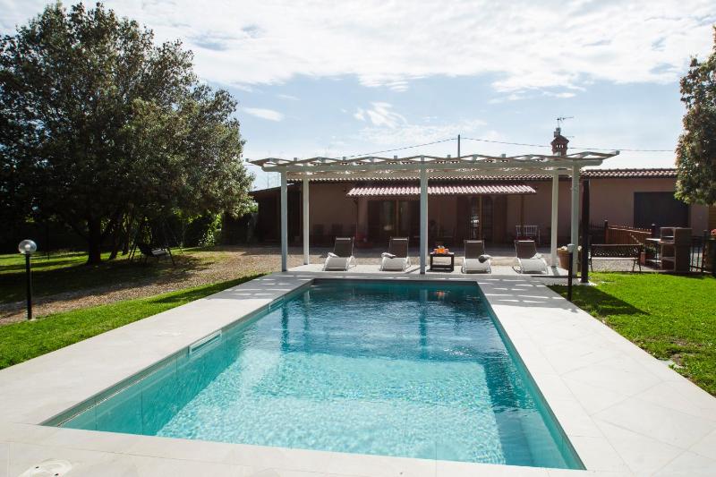 Villa Asia, private villa with pool