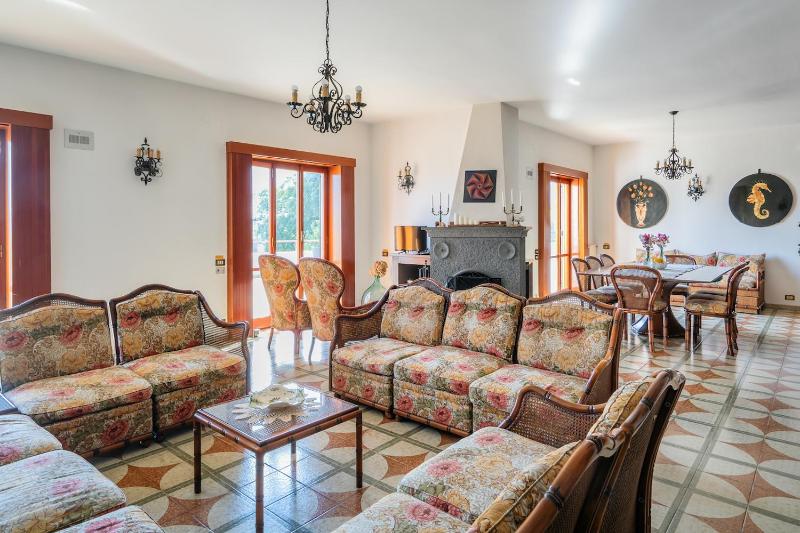 Villa Aurora