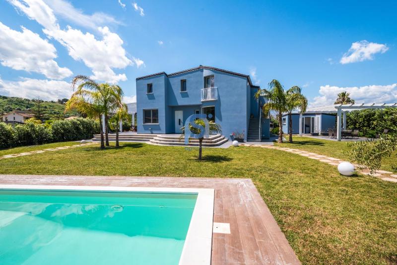 Villa Azzurra con piscina privata