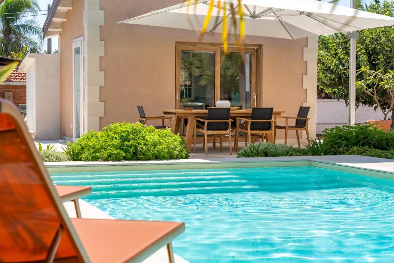 Villa Bali with Pool by Wonderful Italy