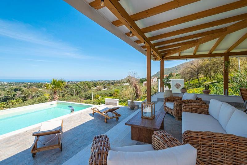 Villa Bellacosa con Piscina Privata vista mare
