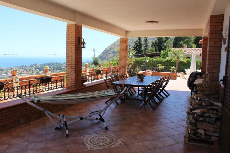 Villa Belvedere di Altavilla with Pool and Near The Sea