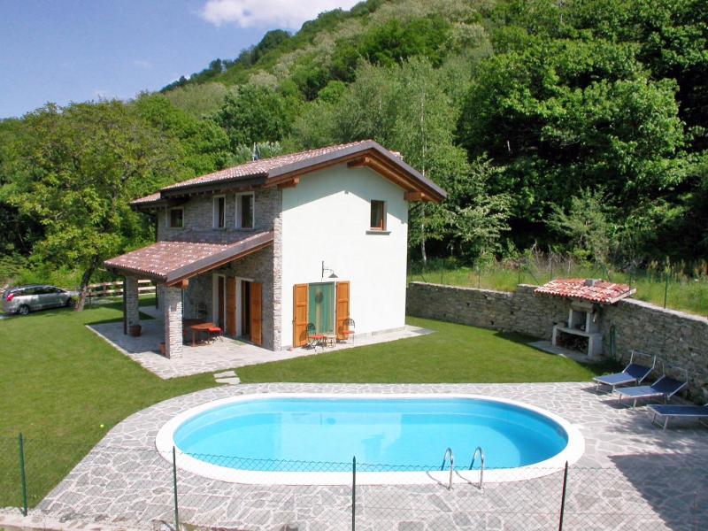 Villa Betulla con piscina privata sul lago di Como