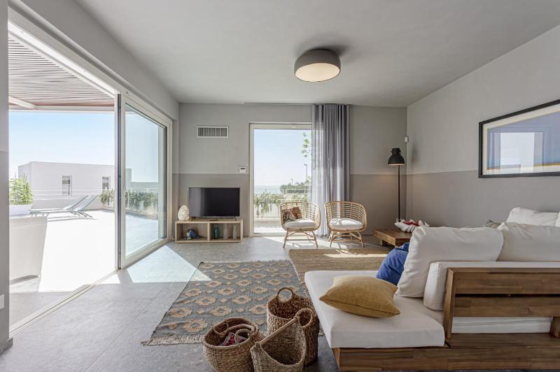 Villa Brezza Marina by Villa Plus