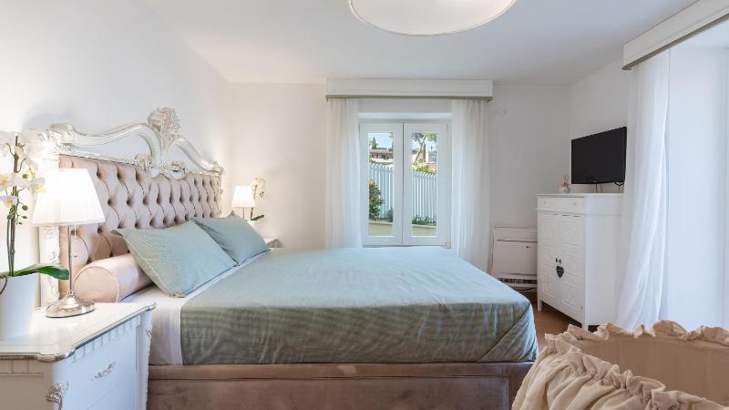 VILLA CALLARI 6&2, Emma Villas