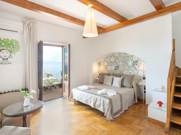 Villa Carolina Sorrento Private Heated Pool and Sea View