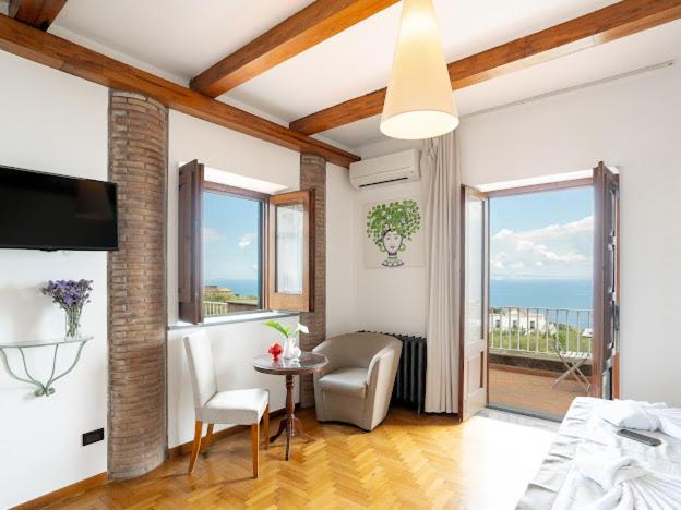Villa Carolina Sorrento Private Heated Pool and Sea View