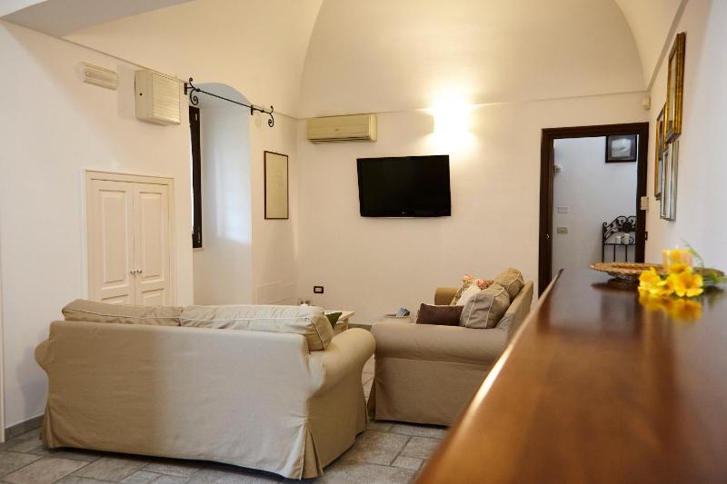 Villa Carrubo Peroscia by STHEY