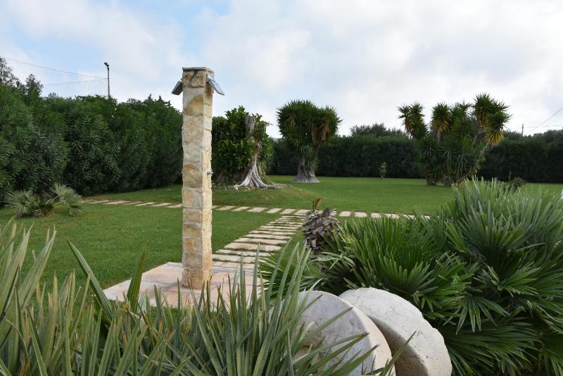 Villa Carrubo Peroscia by STHEY