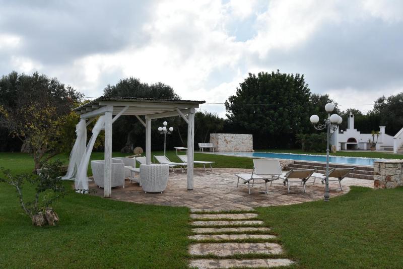 Villa Carrubo Peroscia by STHEY