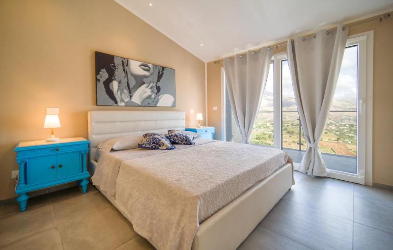 Villa Chicos with Panoramic Private Pool
