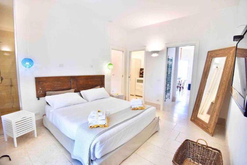 Villa con Piscina e Jacuzzi privata - 3 minuti dal mare