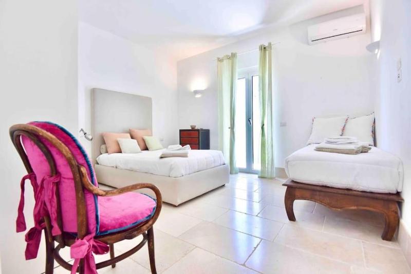 Villa con Piscina e Jacuzzi privata - 3 minuti dal mare