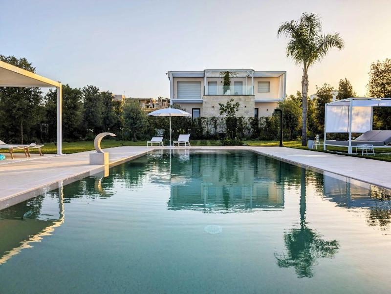 Villa con piscina e SPA nel Salento Alternative Relax