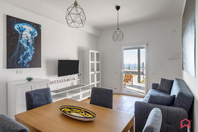 Villa con piscina e SPA sul mare