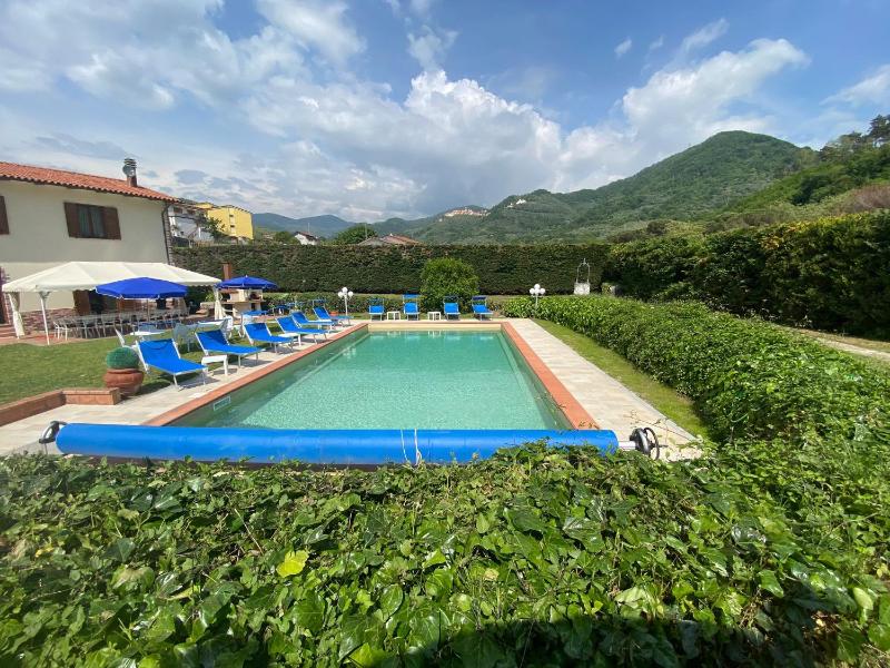 Villa con piscina tra Versilia e Cinque Terre