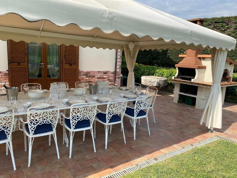 Villa con piscina tra Versilia e Cinque Terre