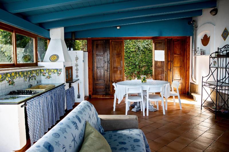 Villa Con Piscina Vista Mare