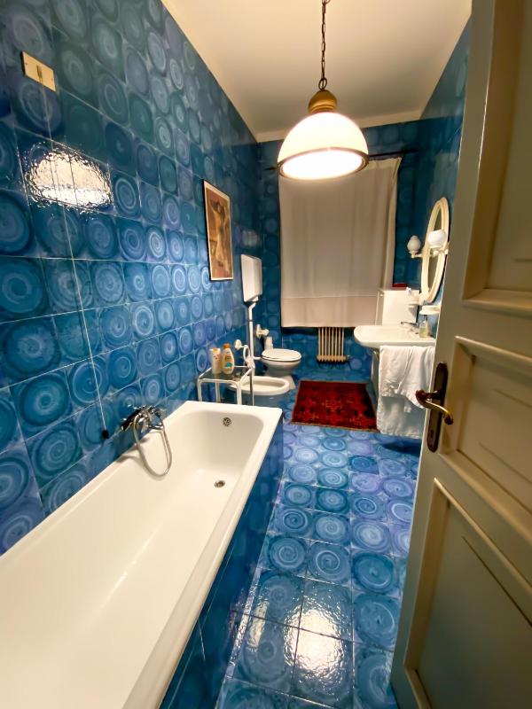 Villa con vista lago e piscina