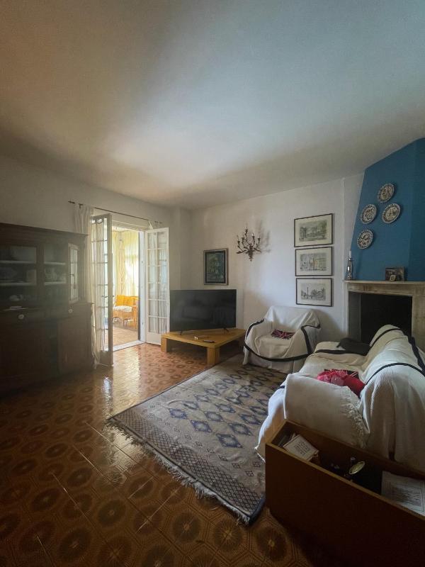 Villa con vista lago e piscina