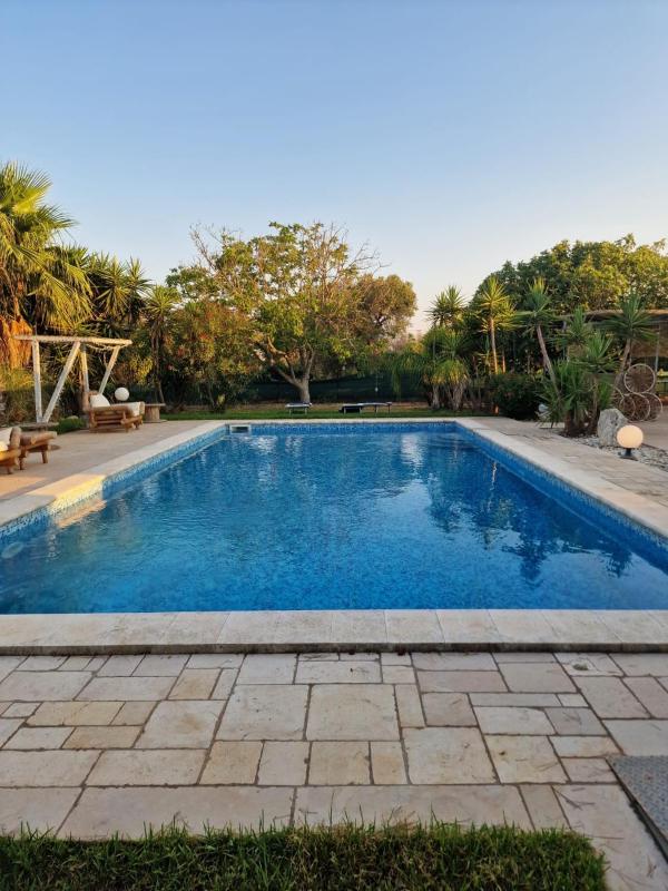 Villa degli Abbracci - San Vito dei Normanni - swimming pool