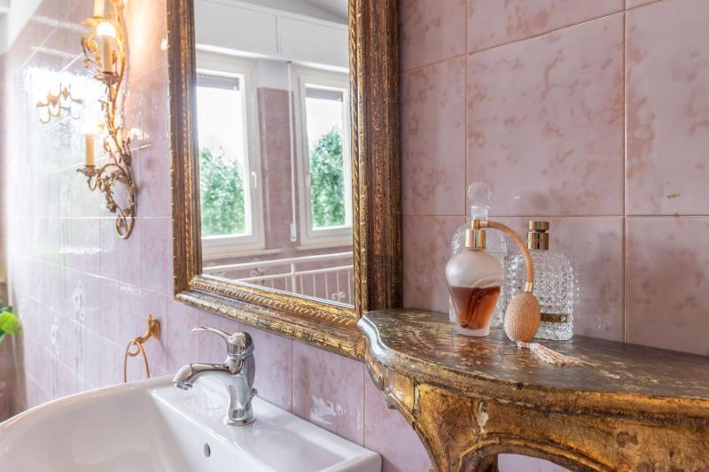 Villa degli Archi by Mmega