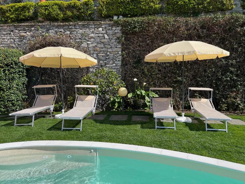 "Villa degli Ulivi" 19th century Villa with private pool and sea view