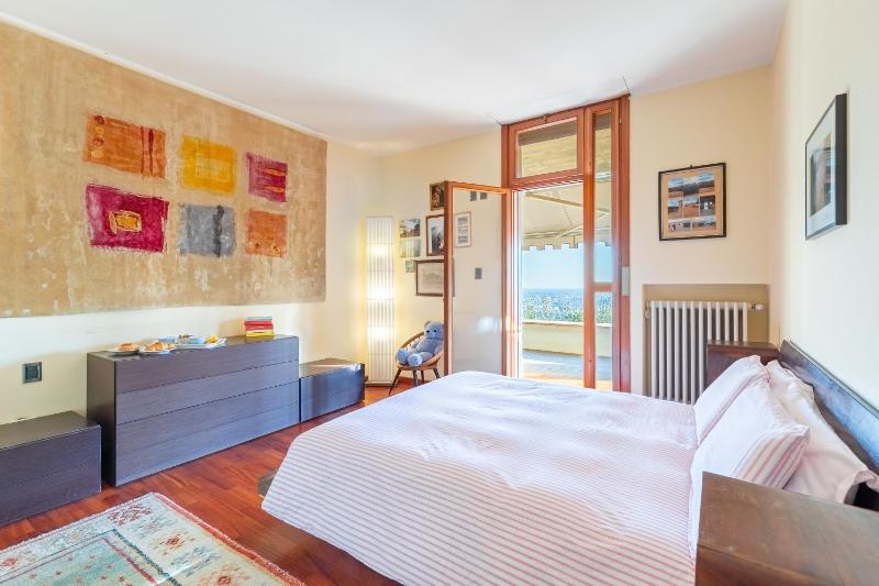 VILLA DEGLI ULIVI 8, Emma Villas