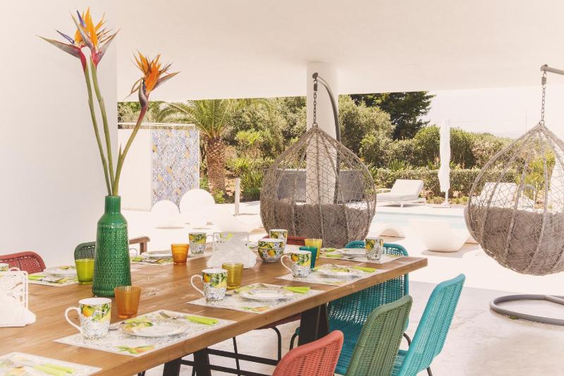 Villa delle Sterlizie con piscina e jacuzzi by Le Dhome Sicily
