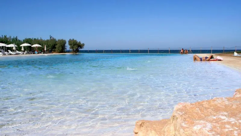 Happy Camp mobile homes in Camping Villaggio Lamaforca