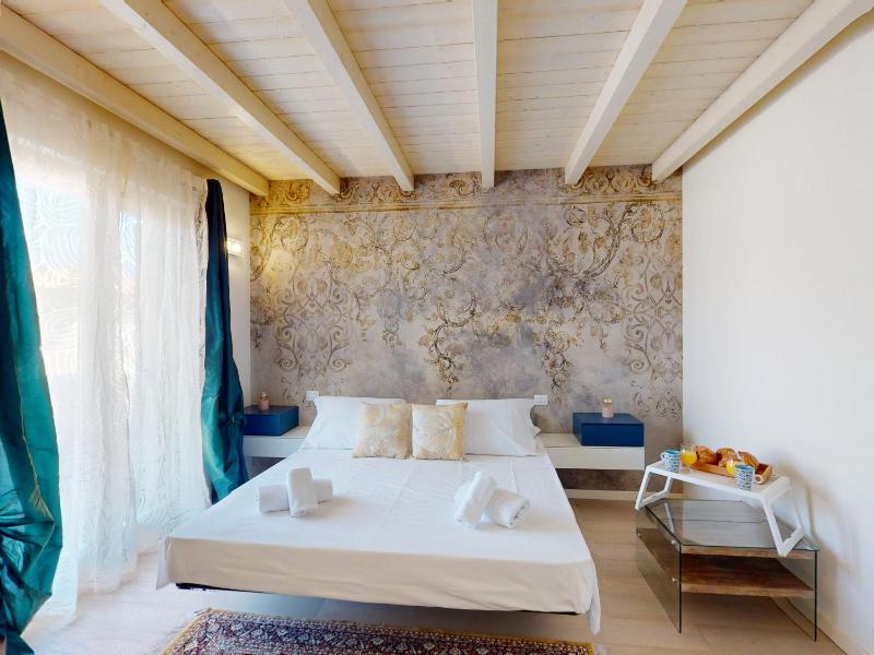 Villa Dolcevita by Bookinggardalake