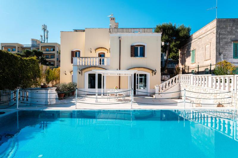 Villa Donna Franca by STHEY