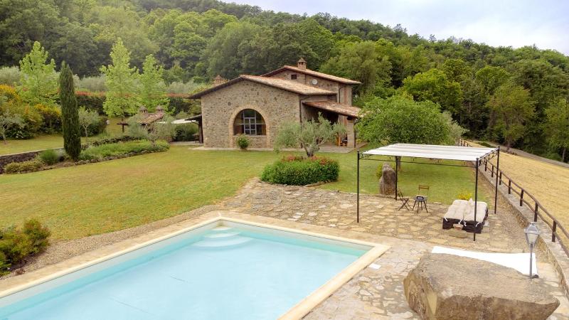 Villa Elisa - Private Pool & AirCo Near Reschio Castle