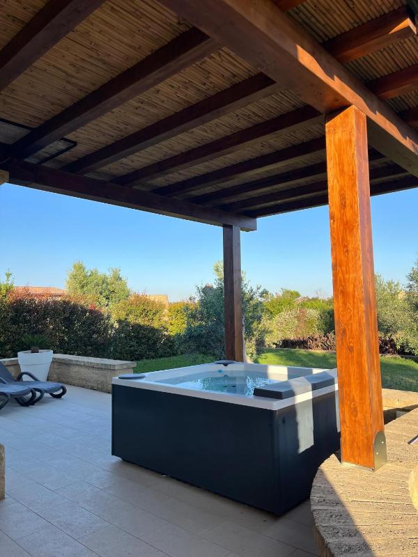 Villa Elisabetta con idromassaggio e area piscina